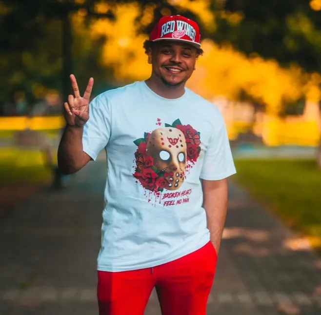 27 Friday - Tee