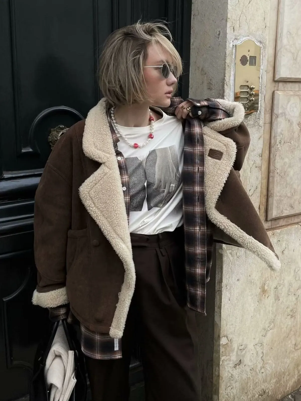 Autumn and winter new women's fashion loose warm retro lamb wool coat