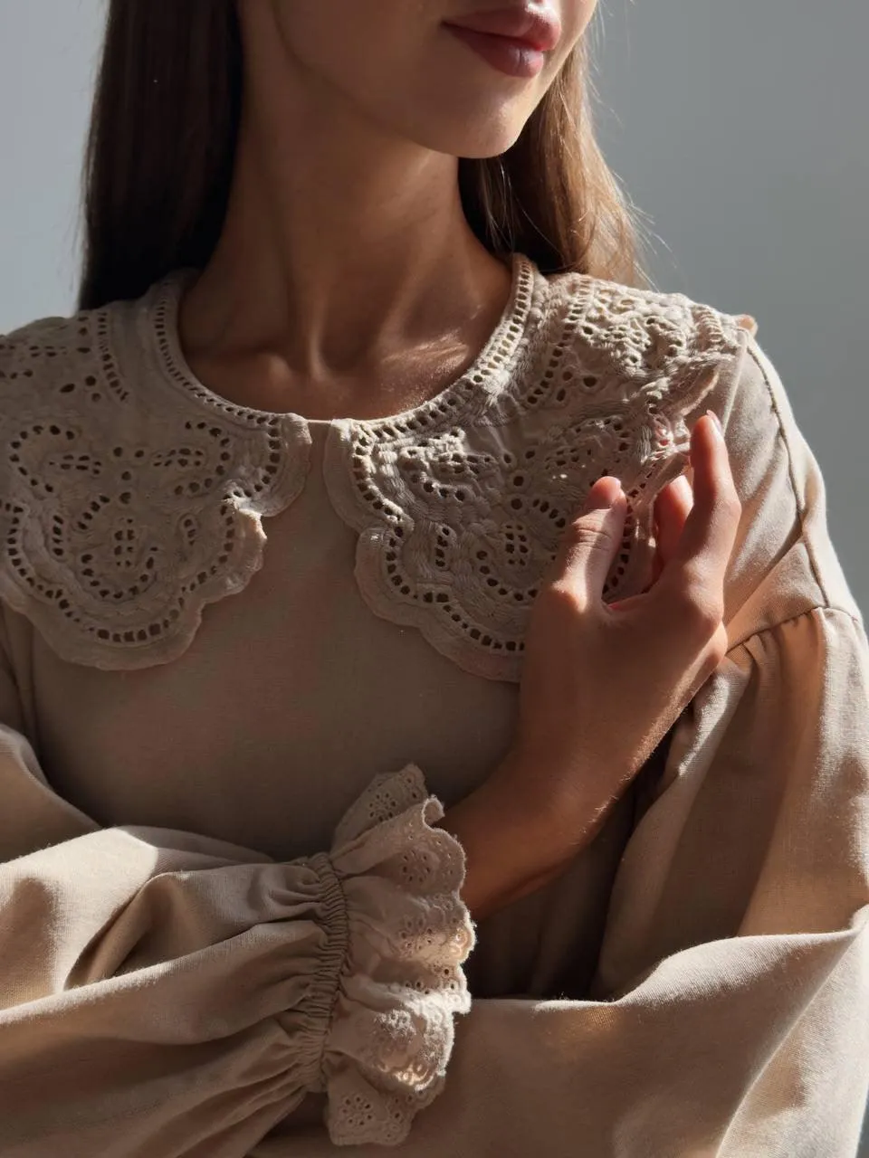Beige Midi Dress with Lace Collar