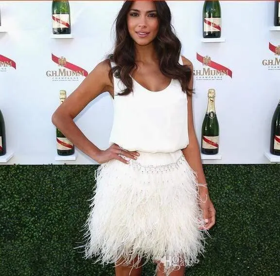 Elegant Cocktail Feather Beaded Mini Party Dress / Homecoming Dress