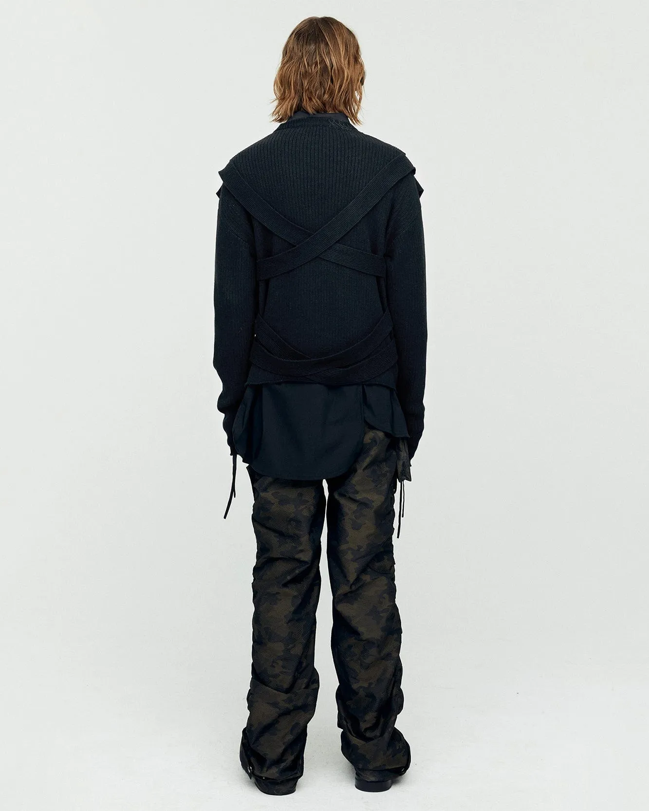 HARNESS CREW-NECK SWEATER atb1152m(BLACK)