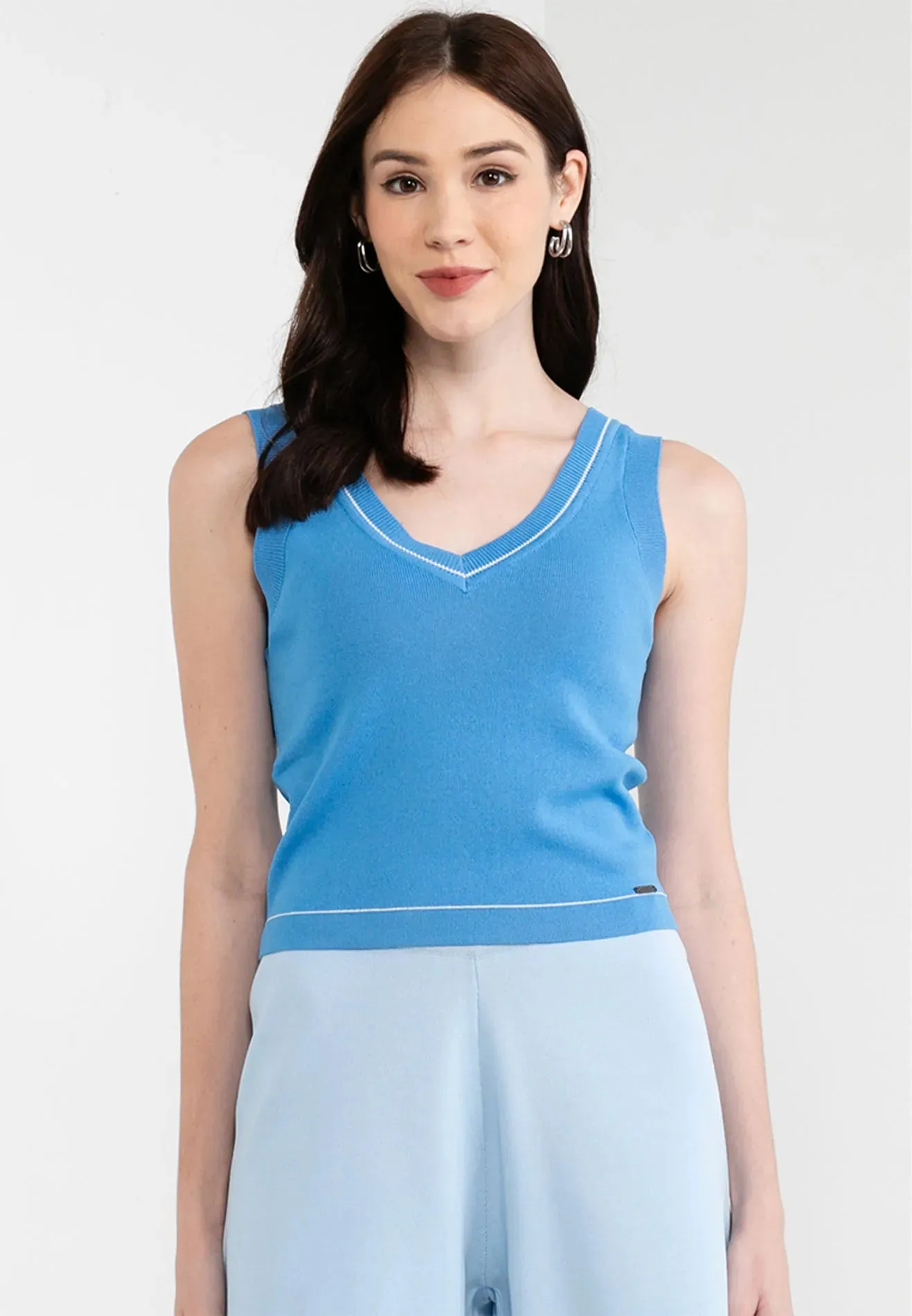 Knitted V-Neck Basic Top