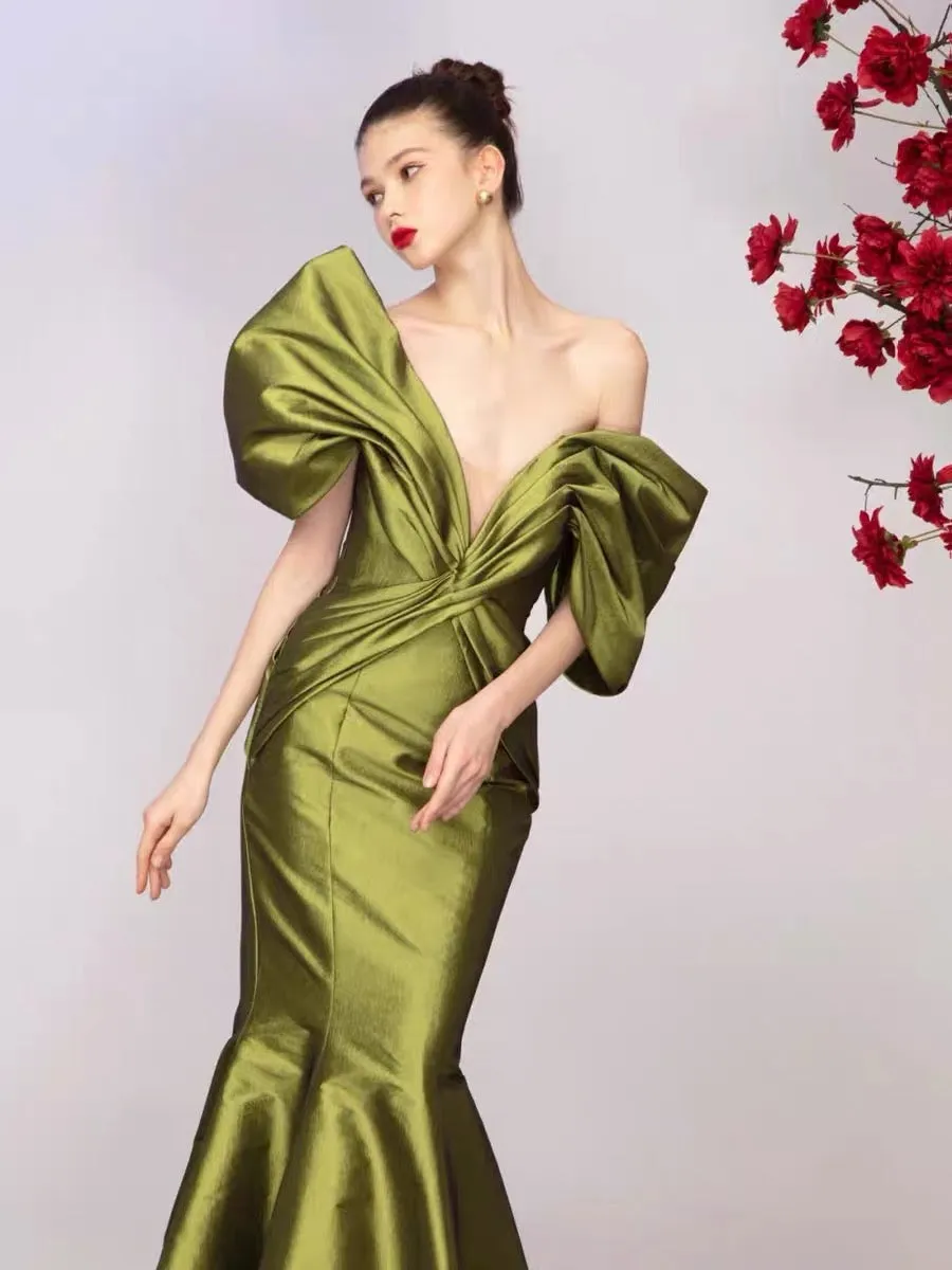 V Neck Green Satin Mermaid Long Prom Dress J3223