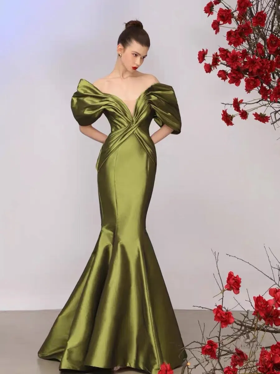 V Neck Green Satin Mermaid Long Prom Dress J3223